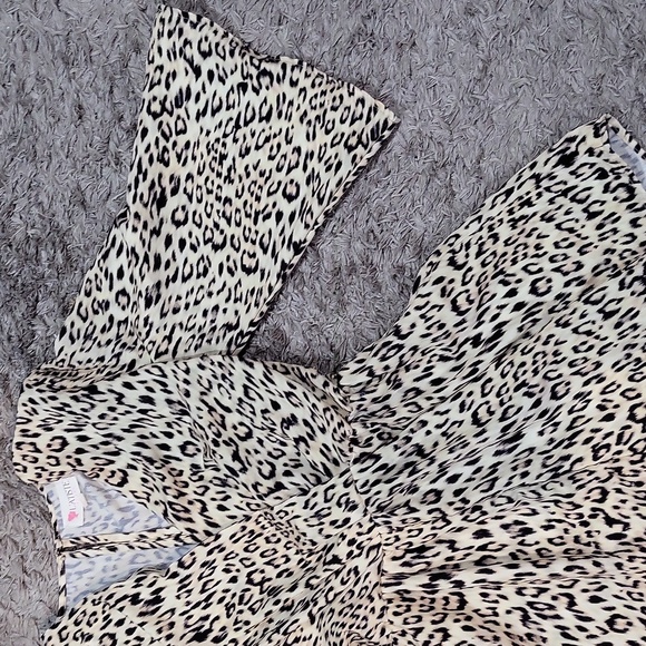 L'ATISTE Leopard Print Romper - Picture 6 of 14